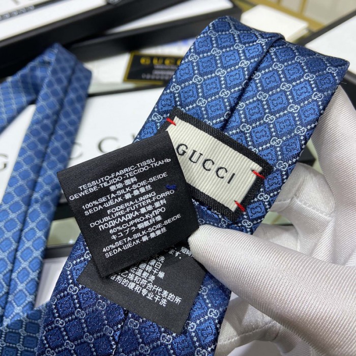 G*u*i gg and rhombus motif silk tie blue
