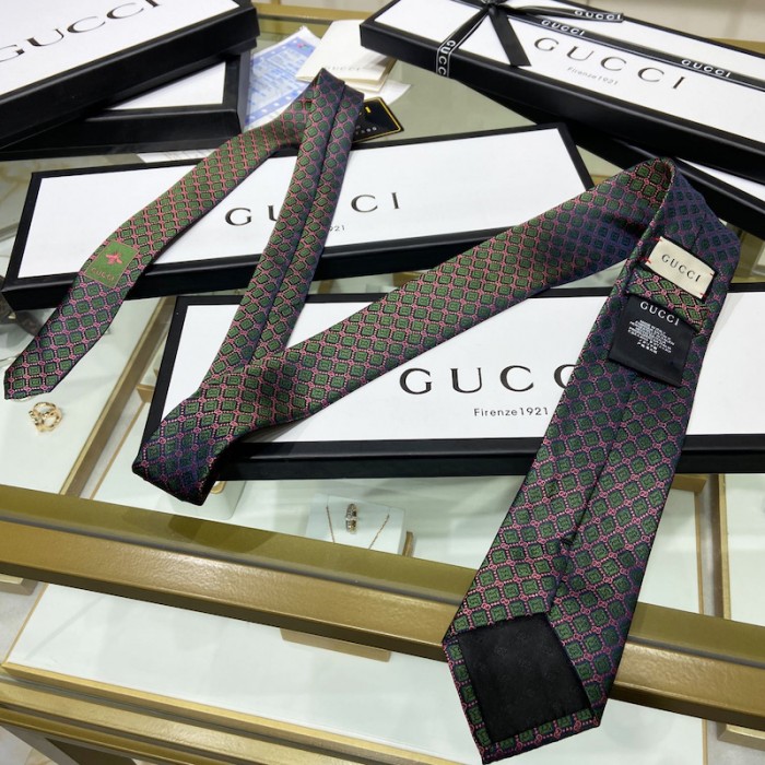 G*u*i gg and rhombus motif silk tie green