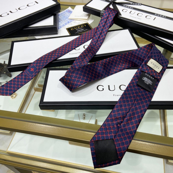 G*u*i gg and rhombus motif silk tie navy / red