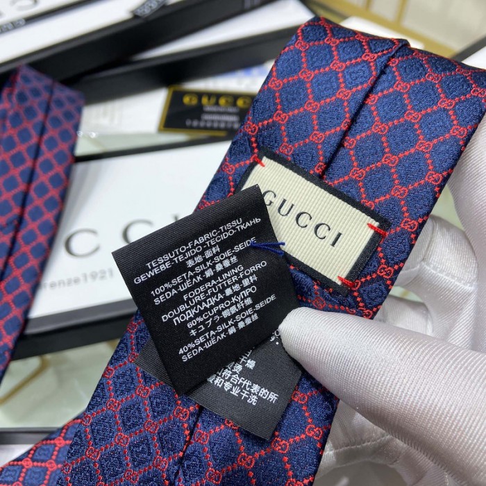 G*u*i gg and rhombus motif silk tie navy / red