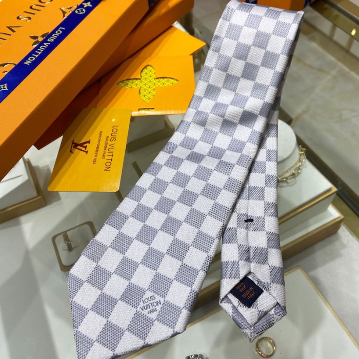 l**is V*t*n damier classique tie m71214