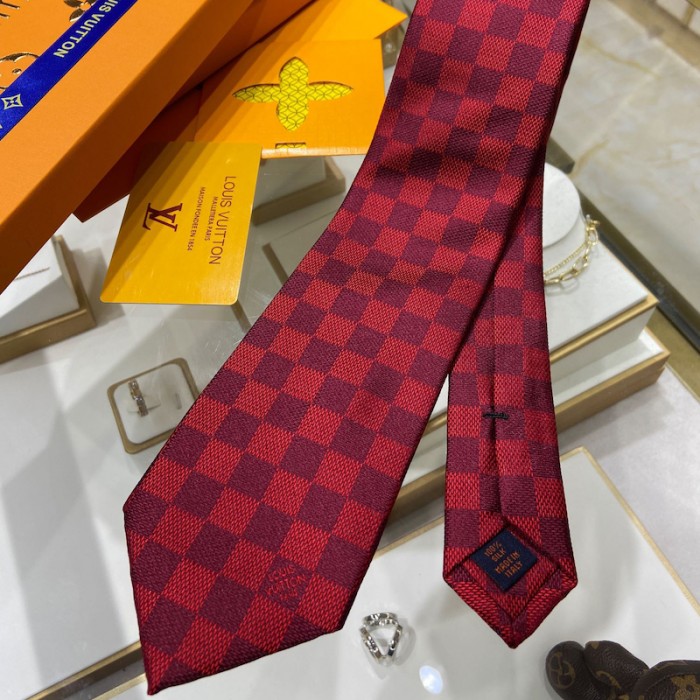 l**is V*t*n damier classique tie red