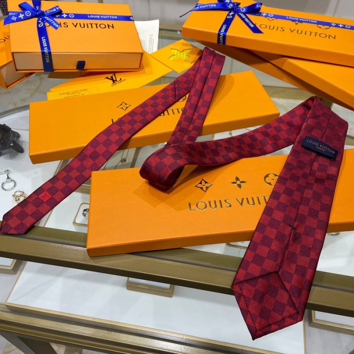l**is V*t*n damier classique tie red