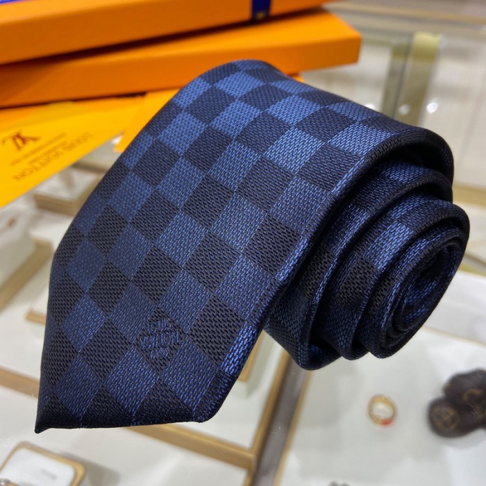 l**is V*t*n damier classique tie m78753