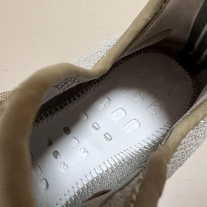 Ad*s yeezy boost 350 v2 brown green