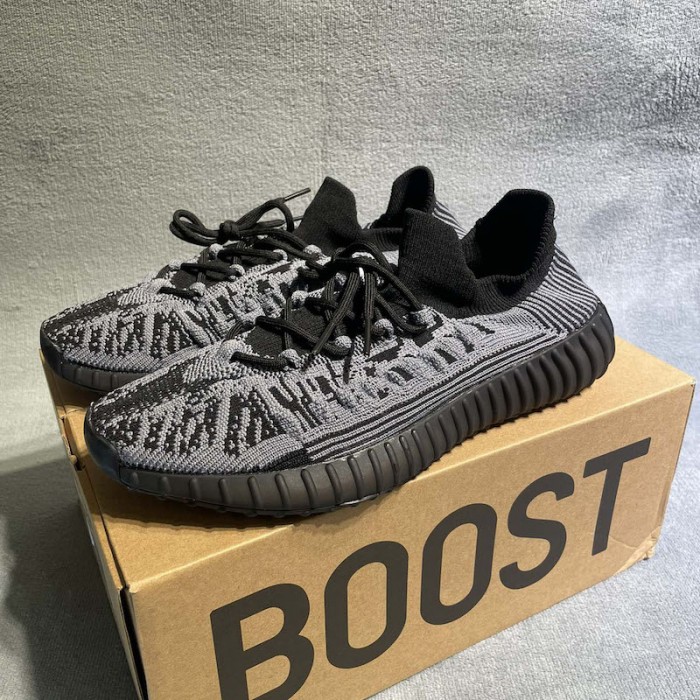 Ad*s yeezy boost 350 v2 cmpct “slate carbon”