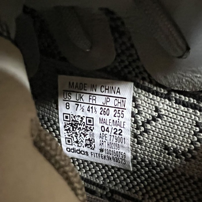 Ad*s yeezy boost 350 v2 granite core black
