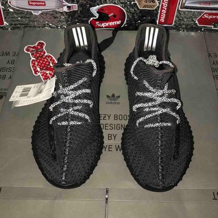 Yeezy Boost 350 V2 Static Black