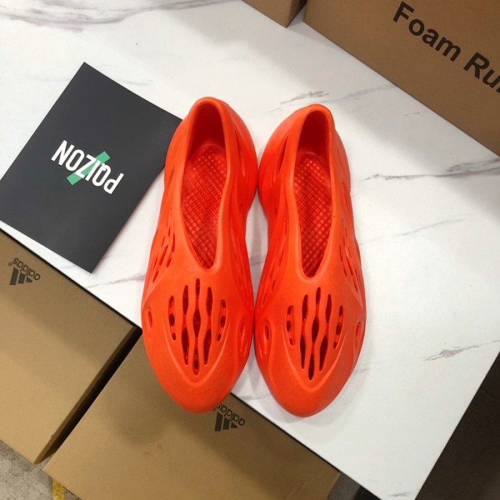 Ad*s yeezy foam rnnr orange