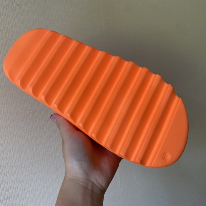 Ad*s yeezy slide enflame orange