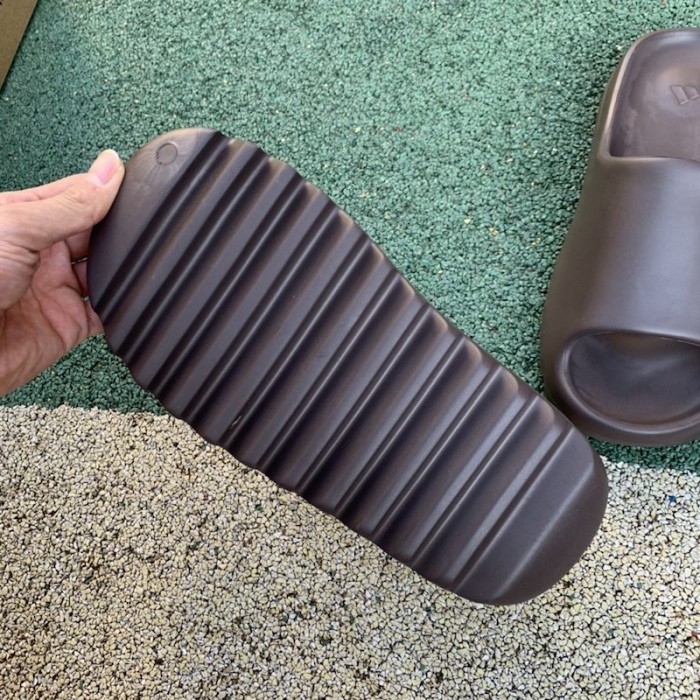 Ad*s yeezy slide sandals soot brown