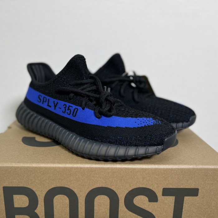 Ad*s yeezy boost 350 v2 dazzling blue