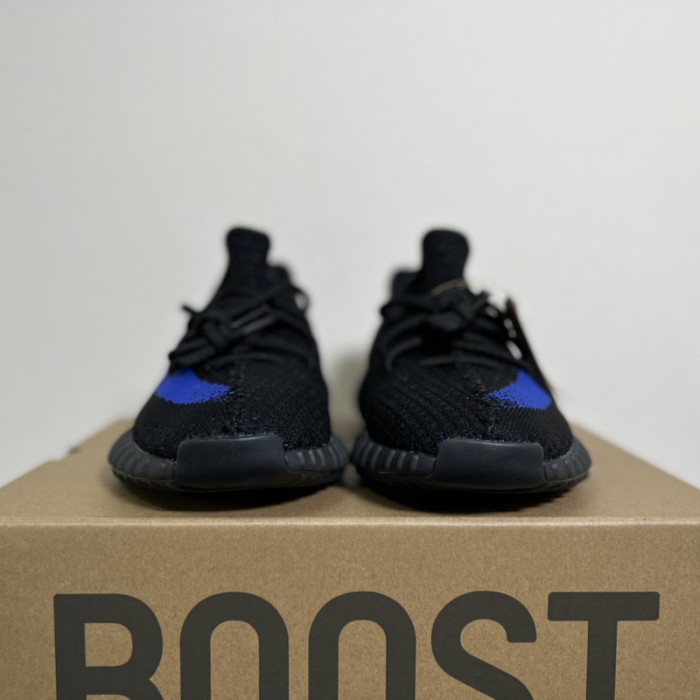 Ad*s yeezy boost 350 v2 dazzling blue