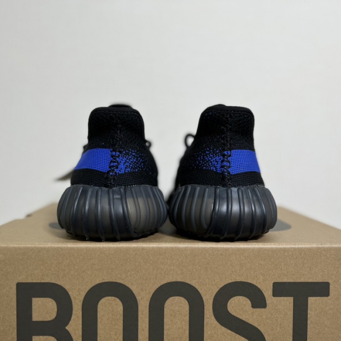 Ad*s yeezy boost 350 v2 dazzling blue