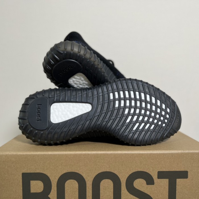 Ad*s yeezy boost 350 v2 dazzling blue