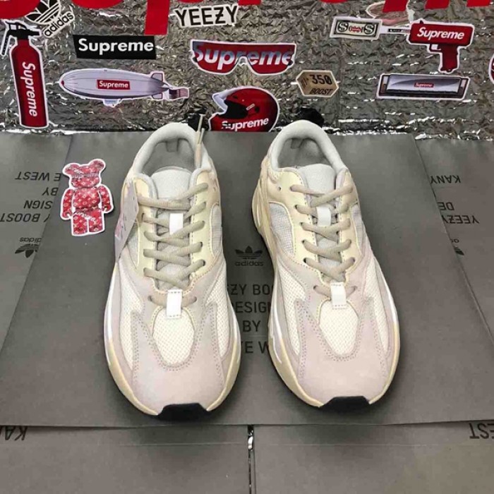 Yeezy Boost 700 Analog