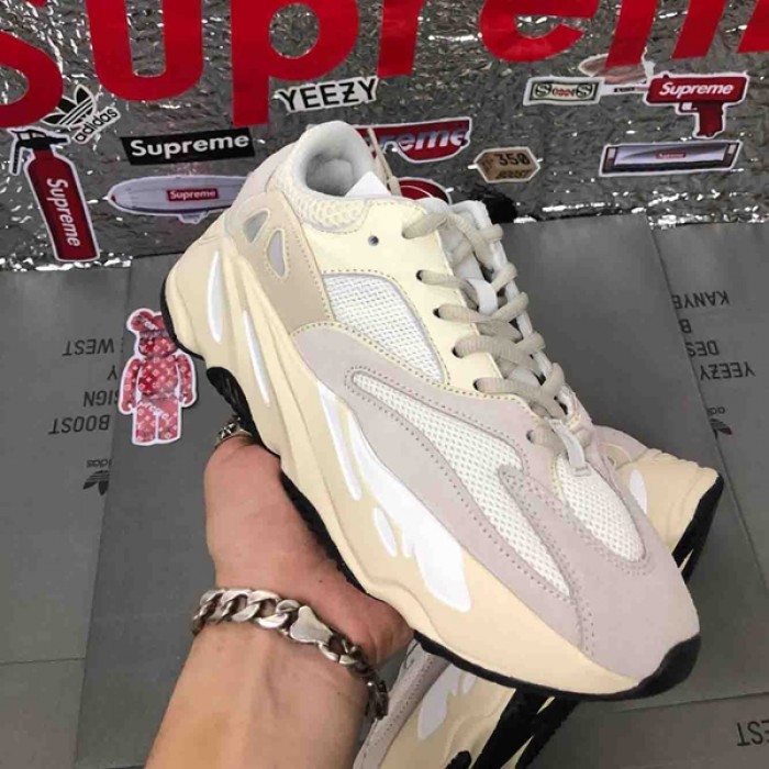 Yeezy Boost 700 Analog