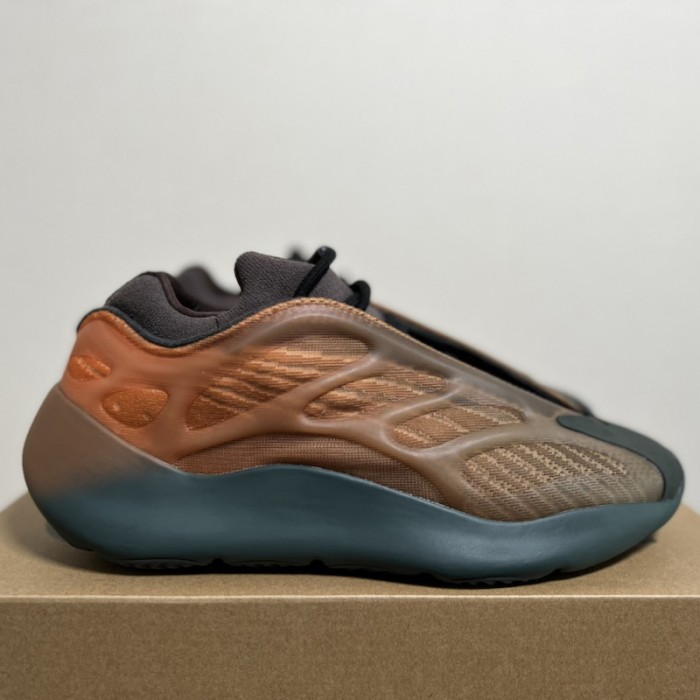 Ad*s yeezy 700 v3 copper fade