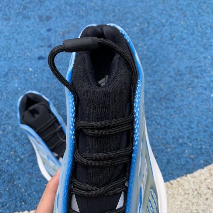 Yeezy Boost 700 V3 Arzareth