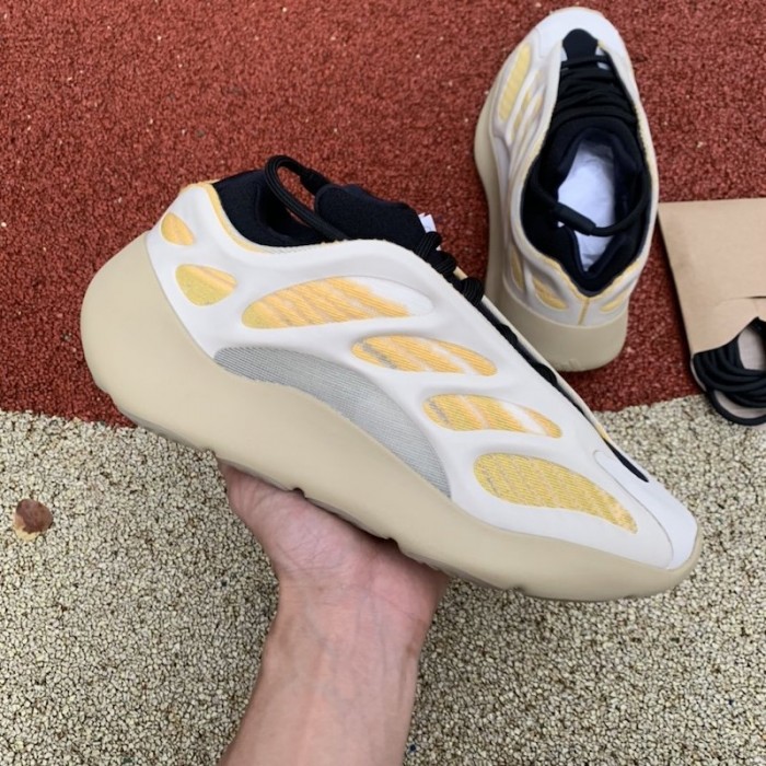 Yeezy Boost 700 V3 Srphym