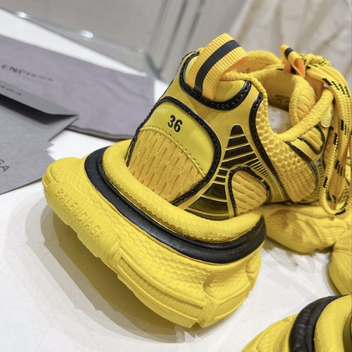 Ba*len*cia*ga 3xl trainers sneaker in yellow