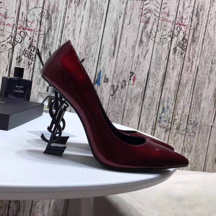 YSL opyum pump in patent leather with black heel hot red